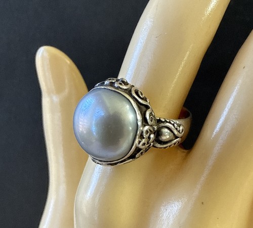 Suarti pearl ring - bali, design