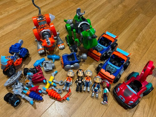 Rusty rivets modular toy - rusty,