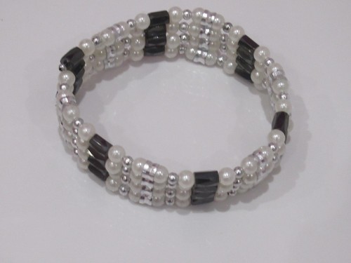 Therapeutic magnetic beaded