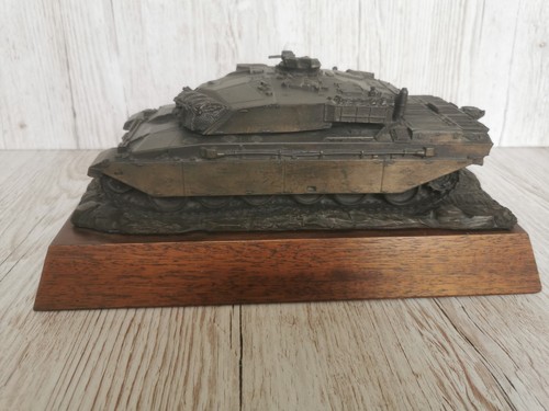 Tank wooden plinth - tank,