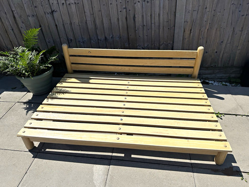 Solid wood day - , frame