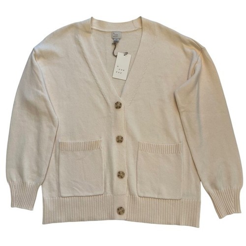 New day cream neck button - a, v-neck
