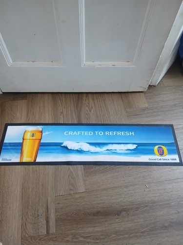 Fosters lager pub - pub, runner