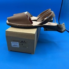 New in Box Pons by Avarcas USA