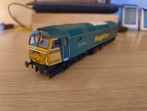 Heljan 4640 class 528 forth - 4640, 47