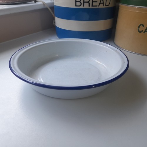 Vintage enamel bowl dish - bowl, retro