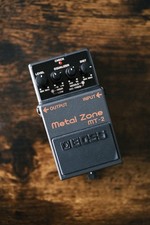 BOSS MT-2 Metal Zone Guitar Effects Pedal 