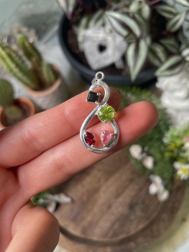 Multiple gem pendant 925 - multiple, in