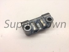 Aluminum Volumetric Lube Oil Distributor Connector Seat DB Serie Bijur CNC Showa