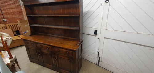 Large solid dark oak sideboard - dark,