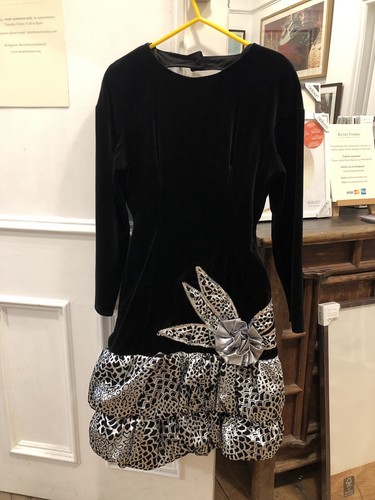 Vintage 1980s black velvet - vintage,