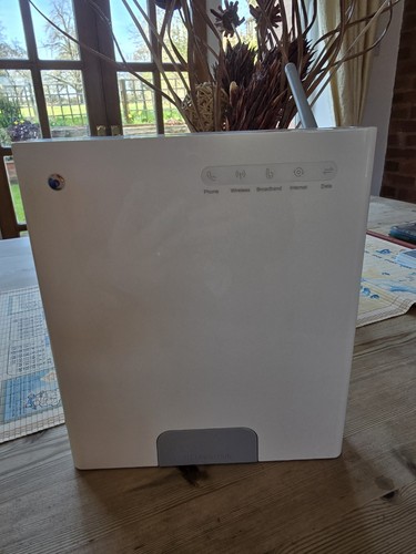 White home hub adsl - home,