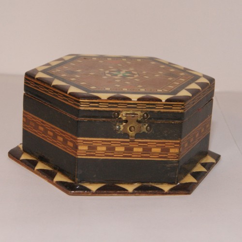 Vintage lined wooden - vintage,