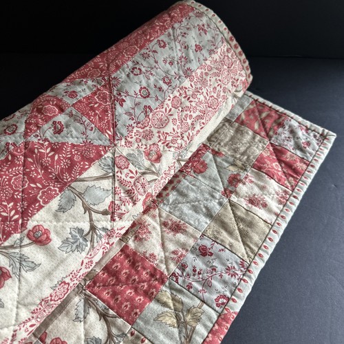 Handmade quilted table - , runner