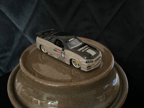 Jada toys nissan skyline r - nissan,
