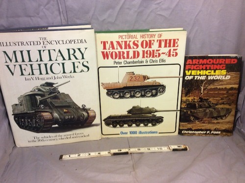 Lot military vehicles - of,