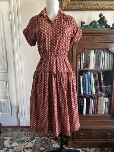 Vintage 1950s brick red - brick,