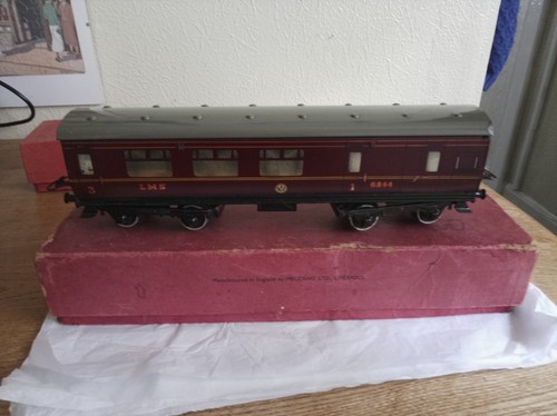 Hornby gauge no2 cor coach - hornby,