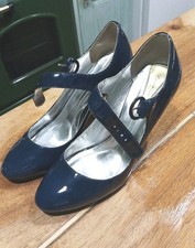 Kenneth Cole with Silver