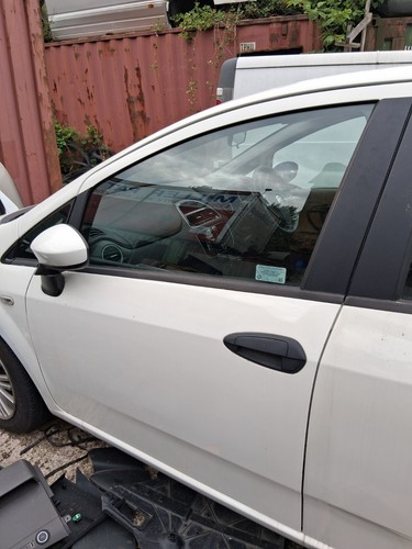 2014 fiat punto facelift - facelift, 5