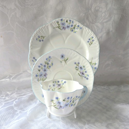 Shelley blue rock trio - shelley, dainty