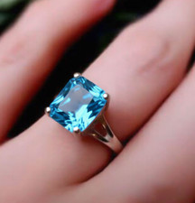 Swiss Blue Topaz Gemstone