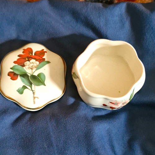 Royal worcester palissy small - royal,