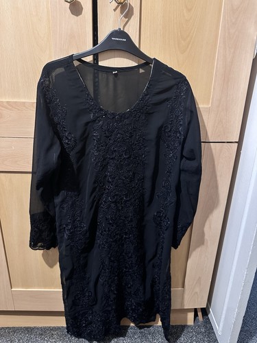 Ladies black kameez - size, large
