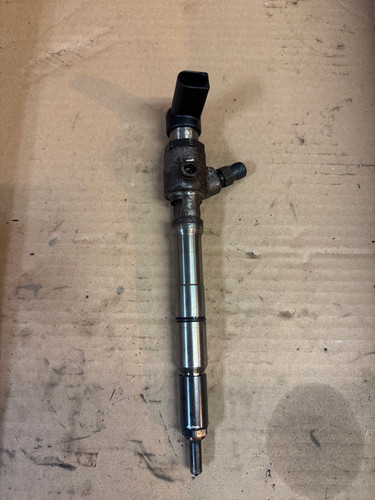 Fuel injector diesel cayc - 1.6,