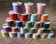 25 x Vintage Plastic Reels