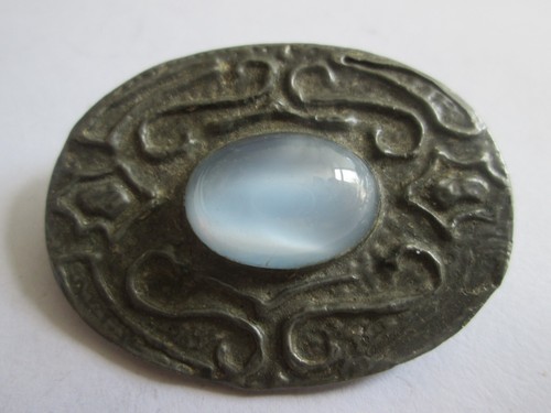 Vintage ruskin style blue - ruskin,