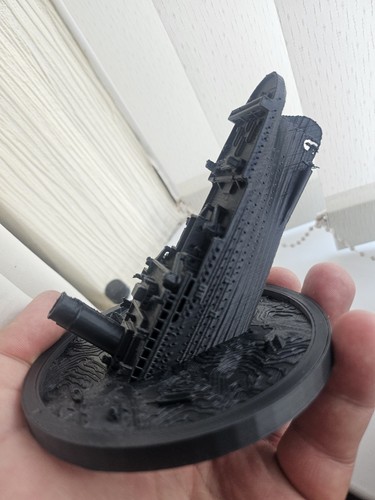 Printed titanic ship - titanic,