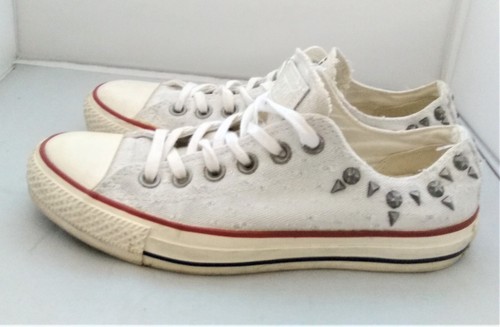 White distressed stud converse - distressed,