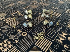 vintage golden Grover tuners. Worn, relic tuning pegs. 3+3 3L3R gold