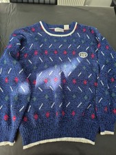MENS LARGE HENNESSY SWEATER .  CLUB EMBLEM. FESTIVE