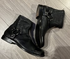 Frye Phillip Harness Short