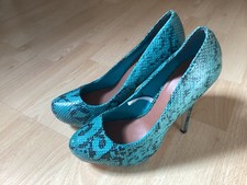 Atmosphere  shoes in a vibrant