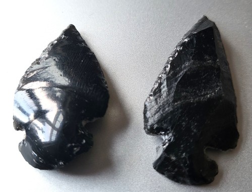 Obsidian arrowhead carving - obsidian,
