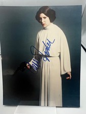 CARRIE FISHER AUTOGRAPH 8X10