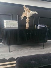 Black Pannelled Ribbed modern