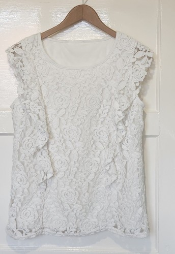 White lace ruffle trim - white,