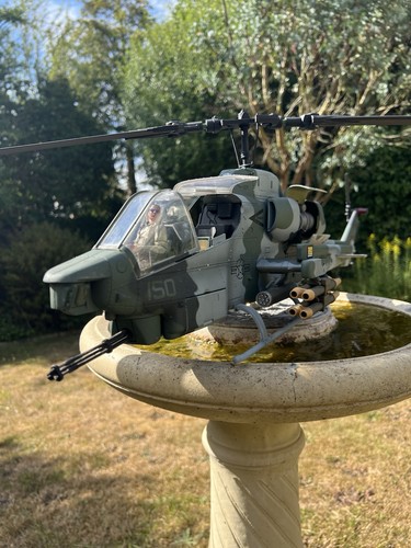 Ah1 super cobra - 1/18,