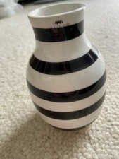 Kahler Omaggio Vase with Black