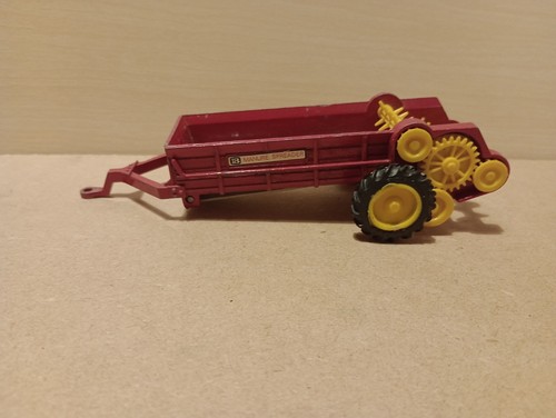 Britains manure spreader 32 - britains,