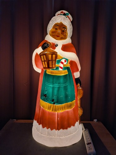 Vintage tpi mrs claus - 37",
