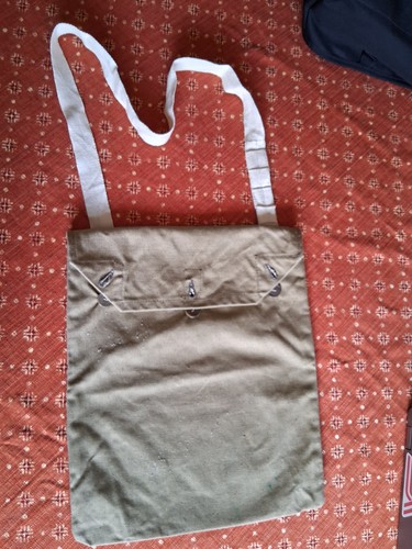Ww2 british gas resperator bag - british,