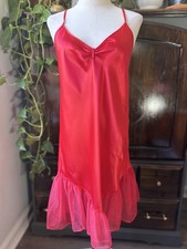 1X VINTAGE True Red Satin