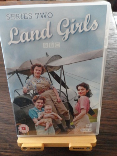 Land girls series sophie - -,