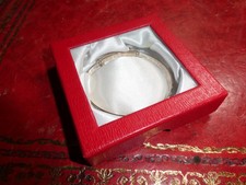 BEAUTIFUL EXPANDING  LADIES  BANGLE   IN ORIGINAL BOX.