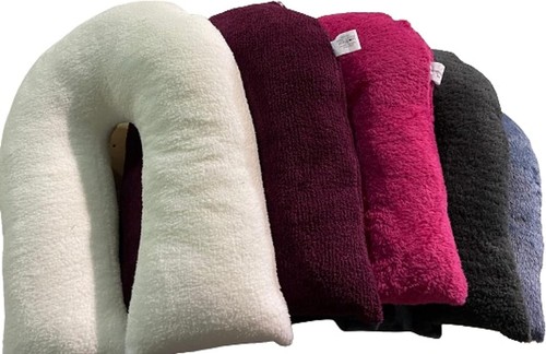 Shaped pillow extra - v,